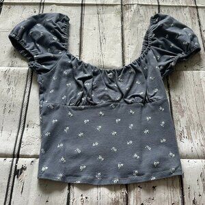 Hollister Women/Junior Crop Top size XS